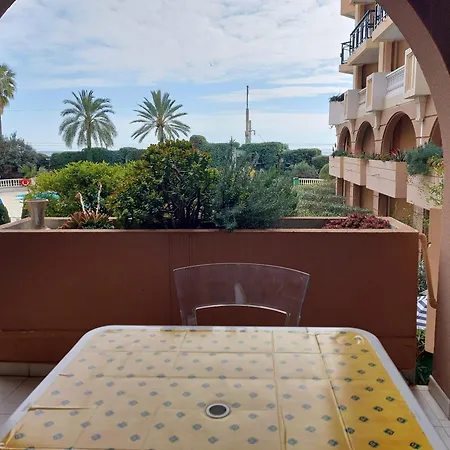 Apartment Caribou T2 Piscine - Axelle Loc'appart *